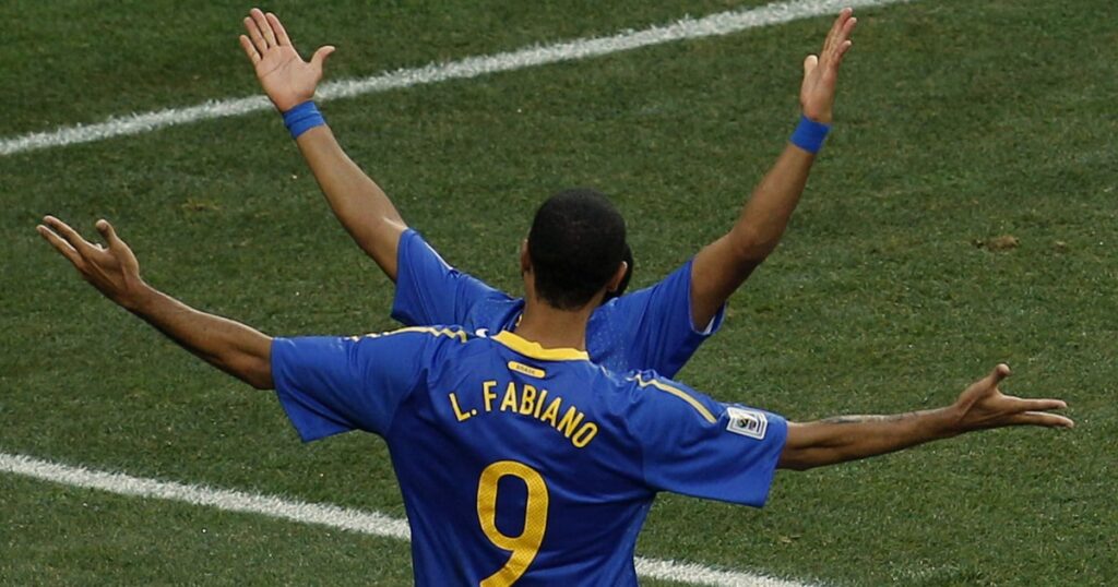 fabiano mit doppeltem Handspiel in der WM 2010